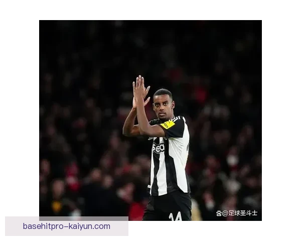 埃登·阿扎尔状态回暖，近期表现稳健受到高度关注