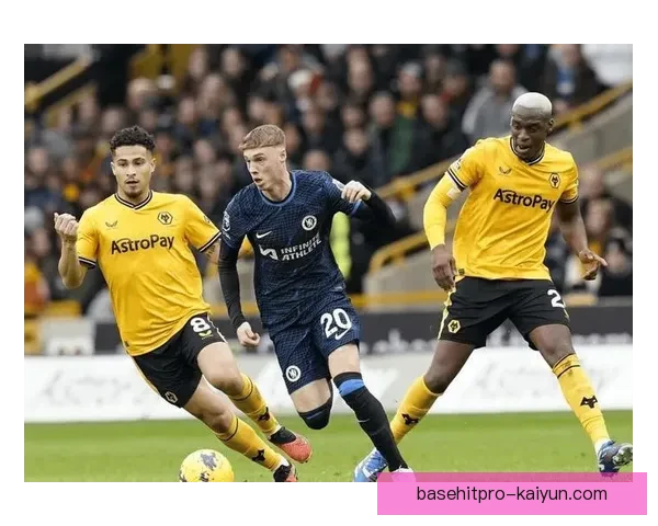 英超埃弗顿防守表现稳健，球队竞争力持续增强